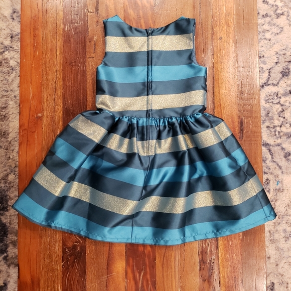 Children's Place Holiday Girls Dress, Size 5 - Picture 2 of 4